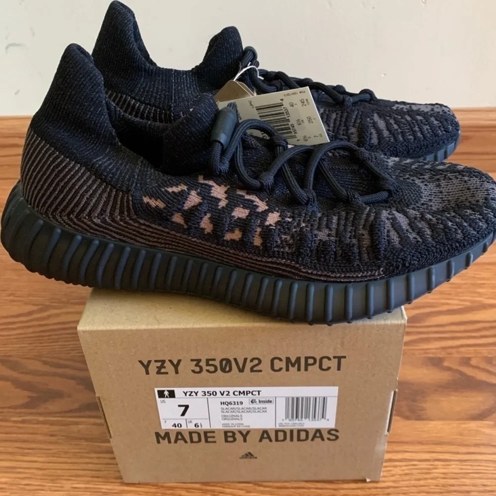 YEEZY ADIDAS Black Brown women’s 8.5 men’s 7 Sneakers Shoes 350 V2 C… - Picture 8 of 12